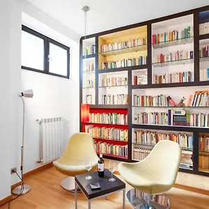 *movies & Books* Stylish House With Jacuzzi Apartament