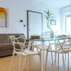Rossani Suites&aparts Apartament